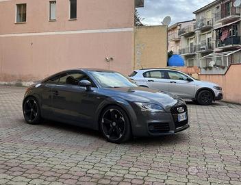 AUDI TT 2.0 TFSI 200 CV S line