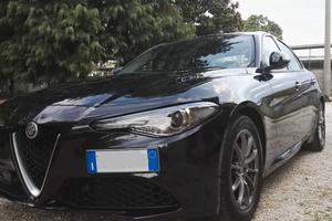 Alfa Romeo Giulia AT8Super 2.2 150CV-FULL OPTIONAL