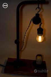 Stile industriale edison retrò vintage