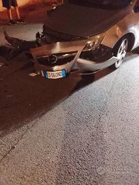 Opel Astra incidentata