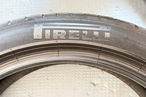 Gomme Pirelli PZero estive 245/40/19 98Y