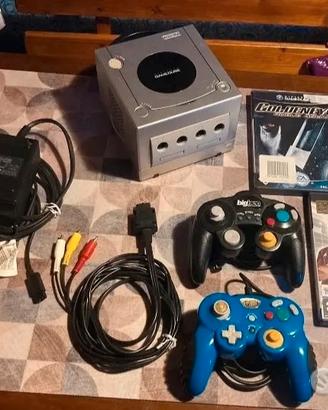 Nintendo GameCube argento completo con giochi