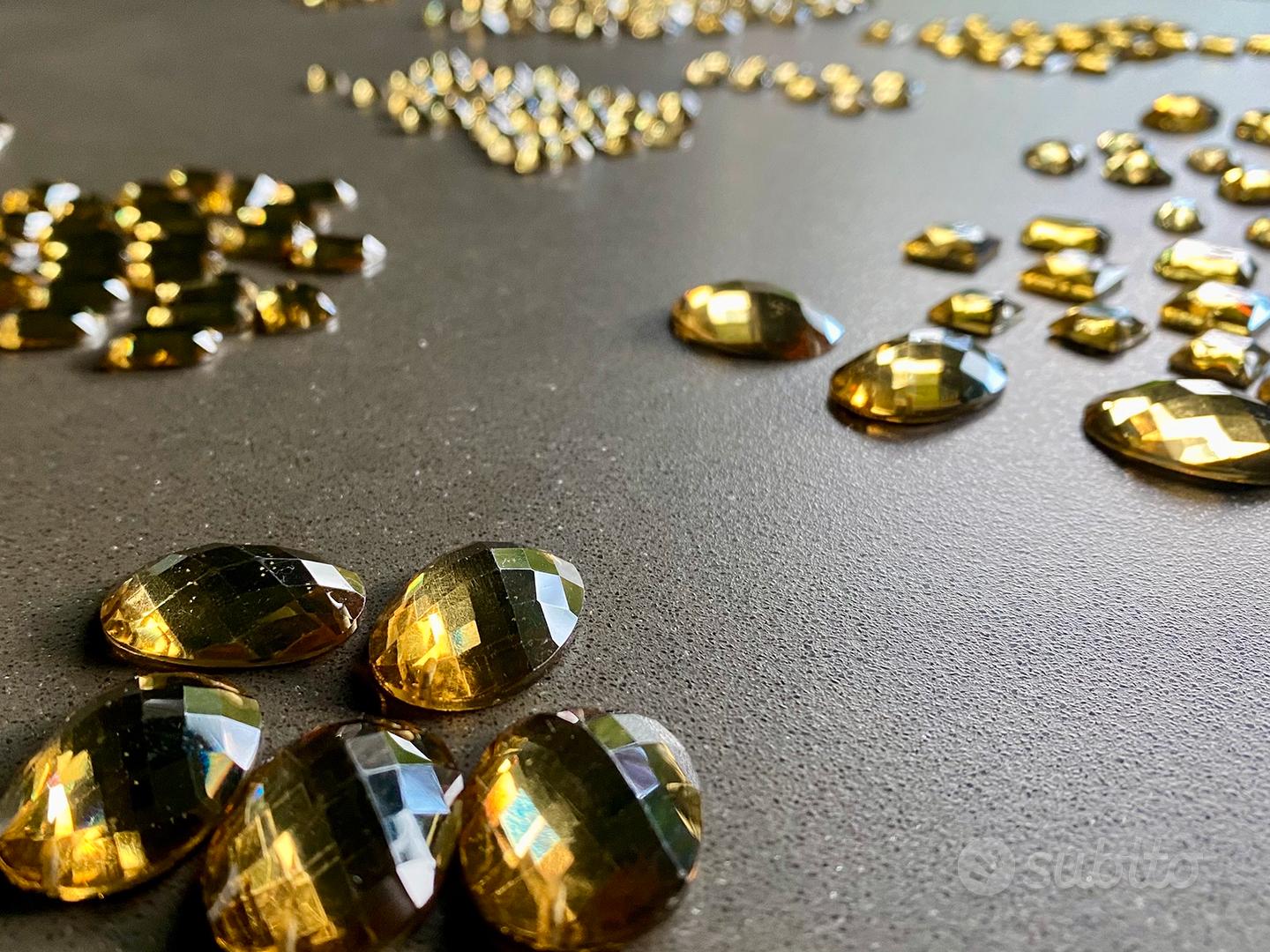 Novani Strass di cristallo con retro piatto, pietre preziose rotonde