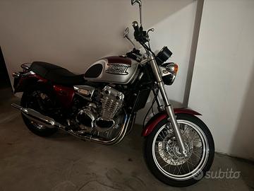 Triumh Thunderbird 900 CC