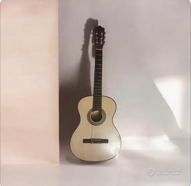 Chitarra classica Alicante
Guitar basic