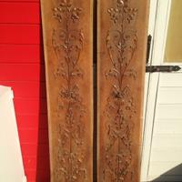 2 pannelli legno noce intagliati a mano