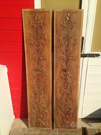 2 pannelli legno noce intagliati a mano