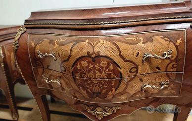 Comò e 2 comodini in legno, stile barocco