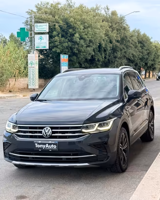 Volkswagen Tiguan 2.0 tdi Elegance 150cv dsg APPLE