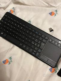 Tastiera Wireless con Touchpad - Layout QWERTY IT