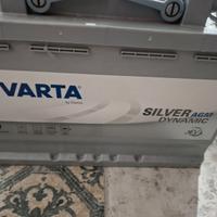Batteria auto Varta 70 Ah Start and Stop