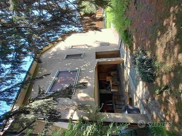 Immobile in asta di 239 m² con 5 locali e box auto