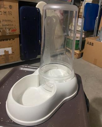 Dispenser acqua e cibo