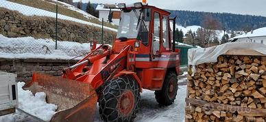 Fai 590 e retro scavatore