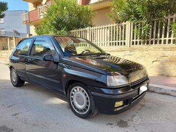 RENAULT Clio - 1992