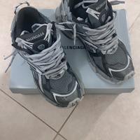 scarpe nere e grige prezzo stracciato