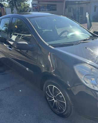 Renault clio III 3 serie