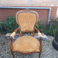 Poltrona da restaurare