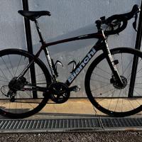 Bianchi infinito cv Carbon ultegra disk