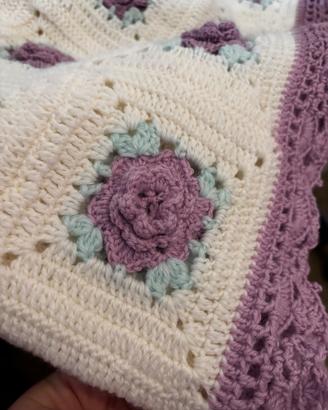 Copertina in lana per culla