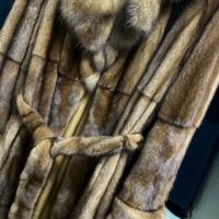 Pelliccia visone a pelli intere