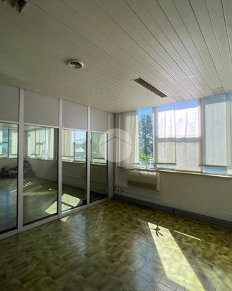 UFFICIO A GRASSOBBIO