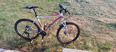 Mtb Merida tfs 900 tg. M ruote 26"  bicicletta