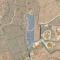 Terreno 4700 mq con allacci