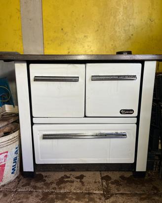 Cucina economica nordica a legna