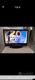 TV LCD 16" con Dvd