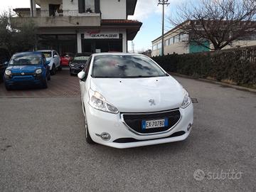 PEUGEOT 208 NEO PATENTATI