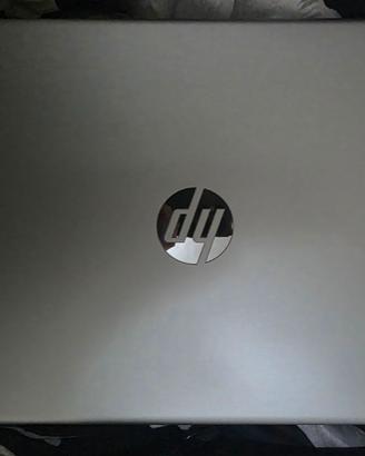 Pc portatile come nuovo compreso kasko 36 mesi