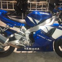 Yamaha YZF R1 - 2001