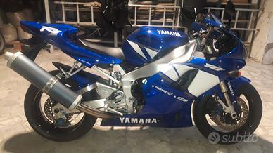 Yamaha YZF R1 - 2001