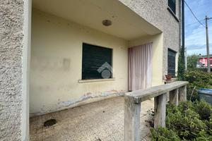 CASA SEMINDIPENDENTE A VOLPAGO DEL MONTELLO