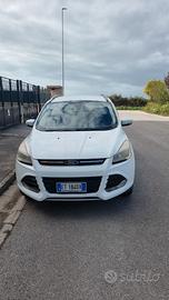 Auto ford kuga