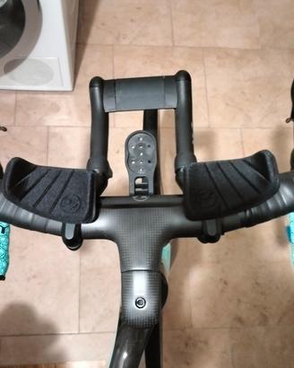 bicicletta bianchi xr4 di2 dure ace 