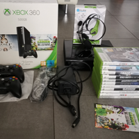 Xbox 360 con 2 controller+12 giochi e cuffie