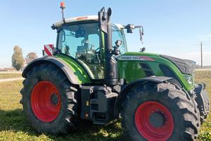 trattore Fendt 720