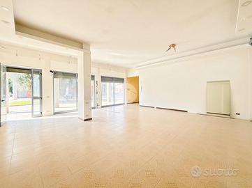 NEGOZIO A CIVITA CASTELLANA