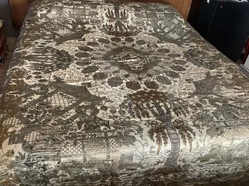 Copriletto  in seta , antico