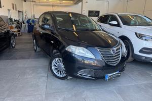 Lancia Ypsilon 1.2 69 CV 5 porte S&S Platinum NEOP