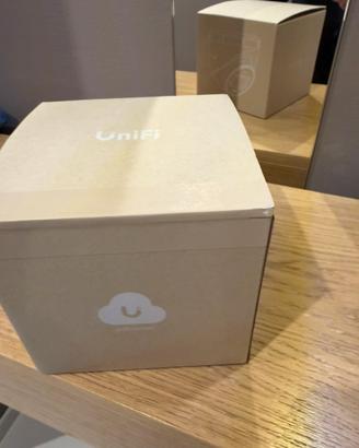 Telecamera UniFi AI Turret 4K PoE,