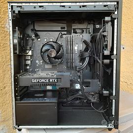 Computer HP modello OMEN 25L DESKTOP GT12-0xxx