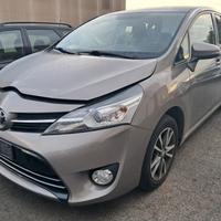 Toyota Verso anno 2013 ricambi usati