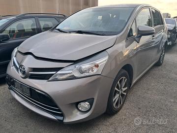Toyota Verso anno 2013 ricambi usati