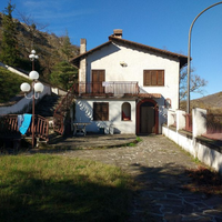 Villa a Tagliacozzo (AQ) mq. 200 ca. - . 168.000