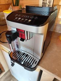 macchina caffè e cappuccino 