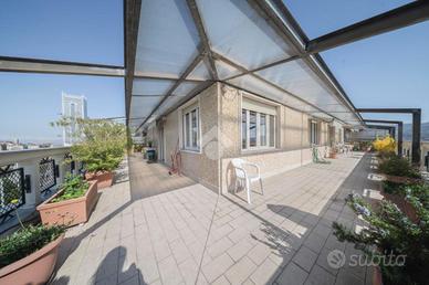 MULTILOCALE A TORINO