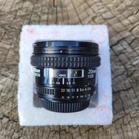 Nikon 20 mm f/2.8